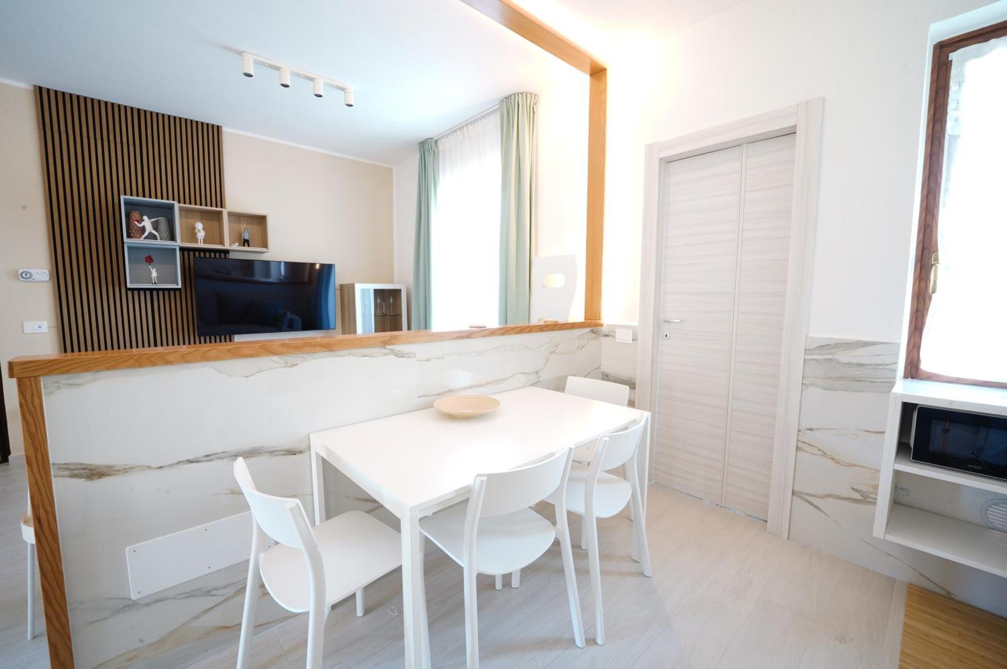 Ritz Salerno Apartment ภายนอก รูปภาพ