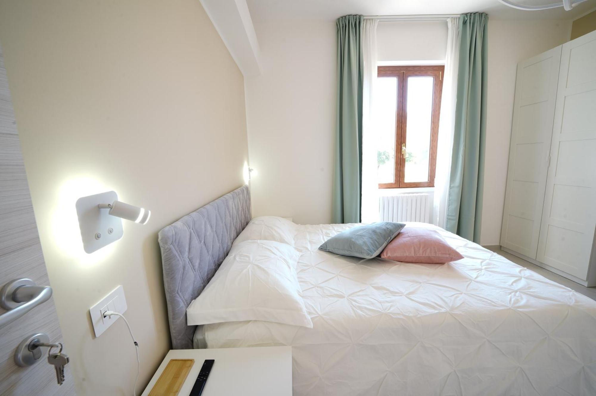 Ritz Salerno Apartment ภายนอก รูปภาพ