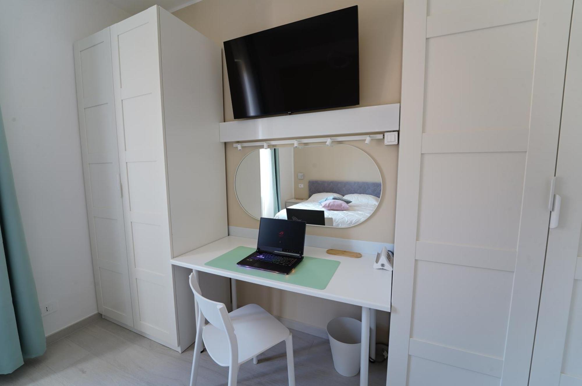 Ritz Salerno Apartment ภายนอก รูปภาพ