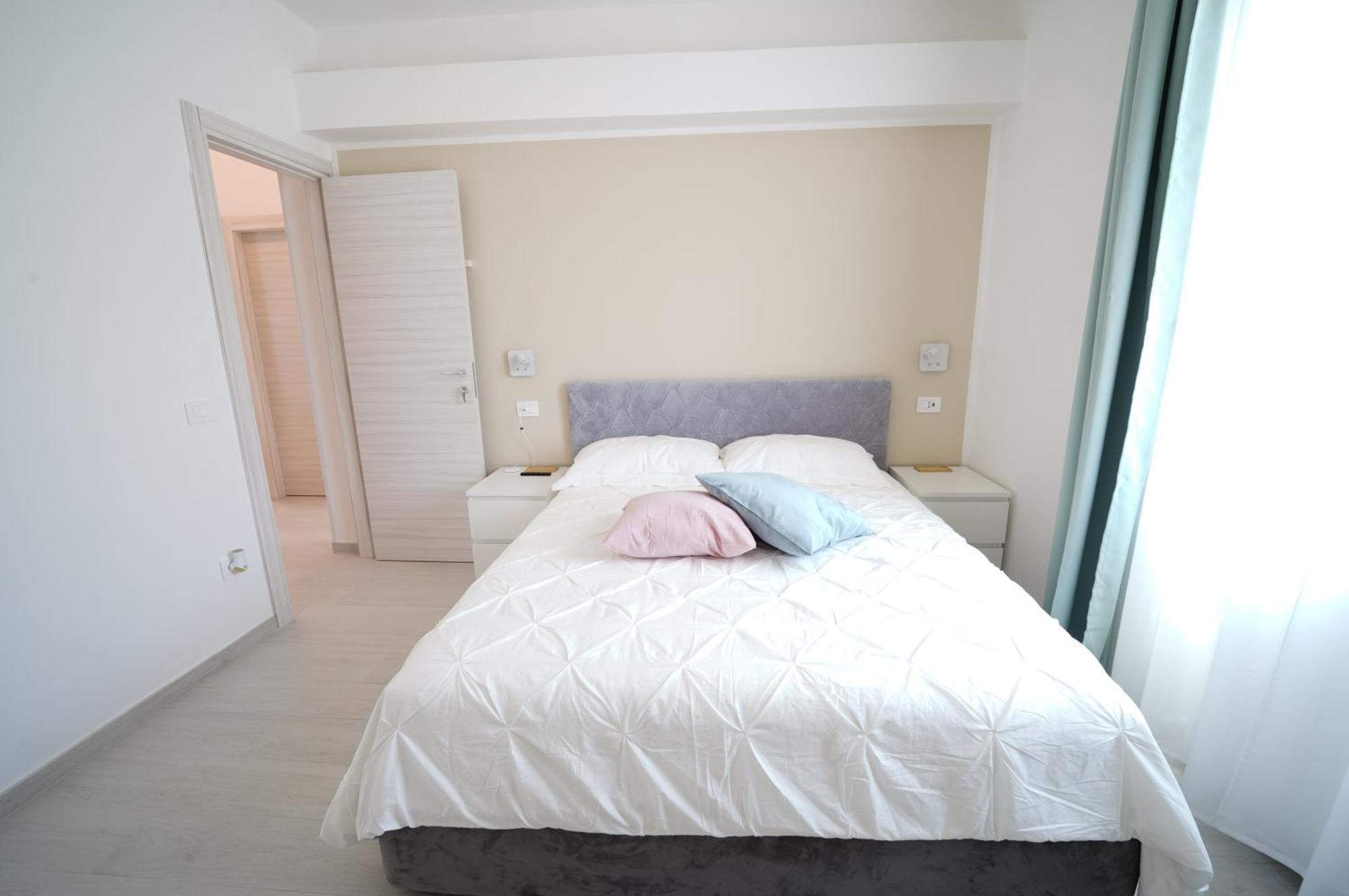 Ritz Salerno Apartment ภายนอก รูปภาพ