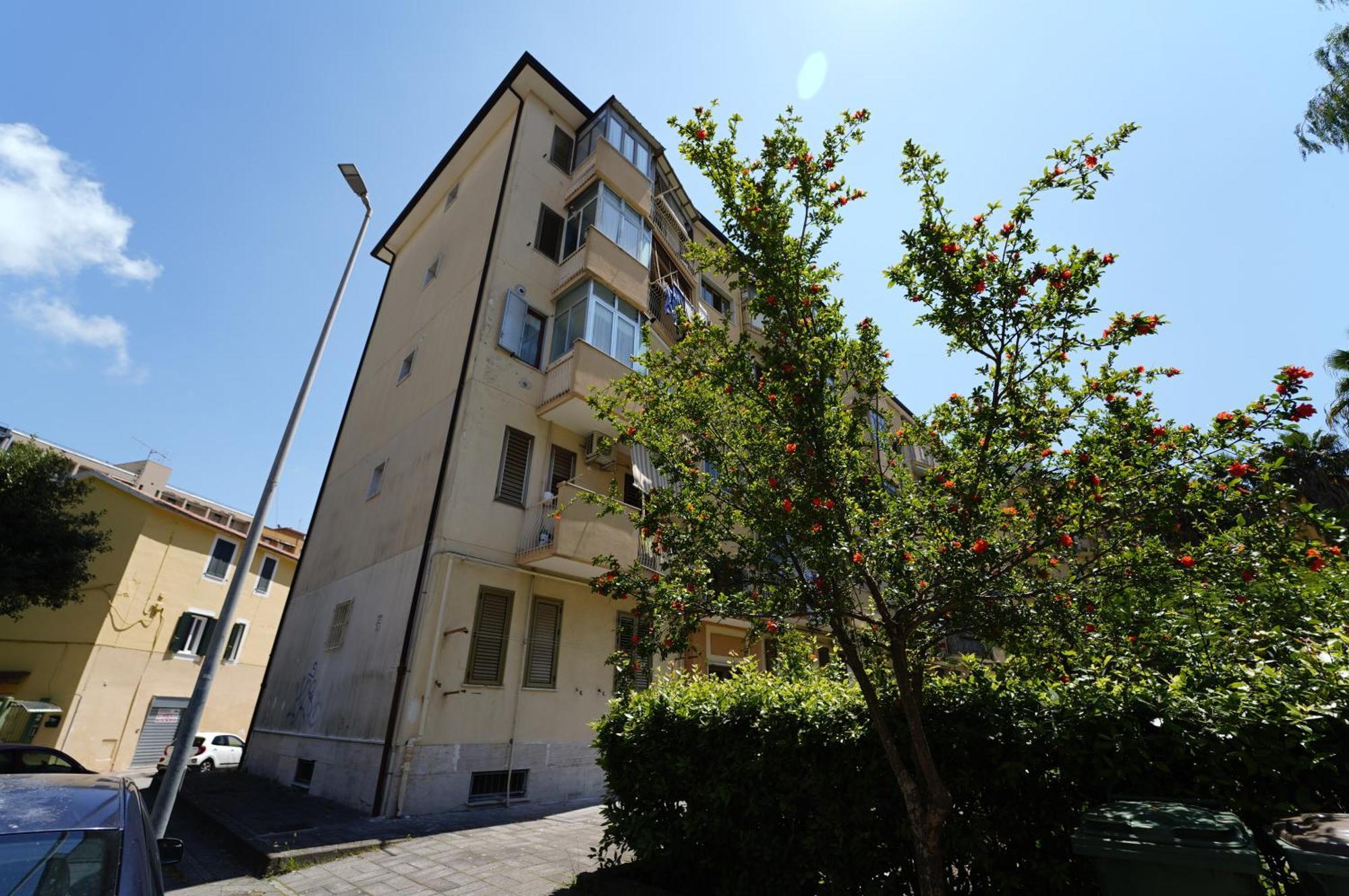 Ritz Salerno Apartment ภายนอก รูปภาพ